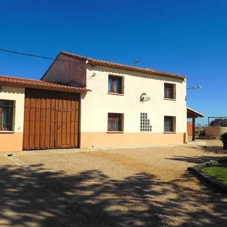 La Huerta El Tordo Holiday home Manganeses de la Lampreana